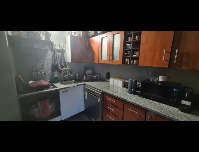 3 BEDROOM TOWNHOUSE FOR SALE IN EDEN GLEN